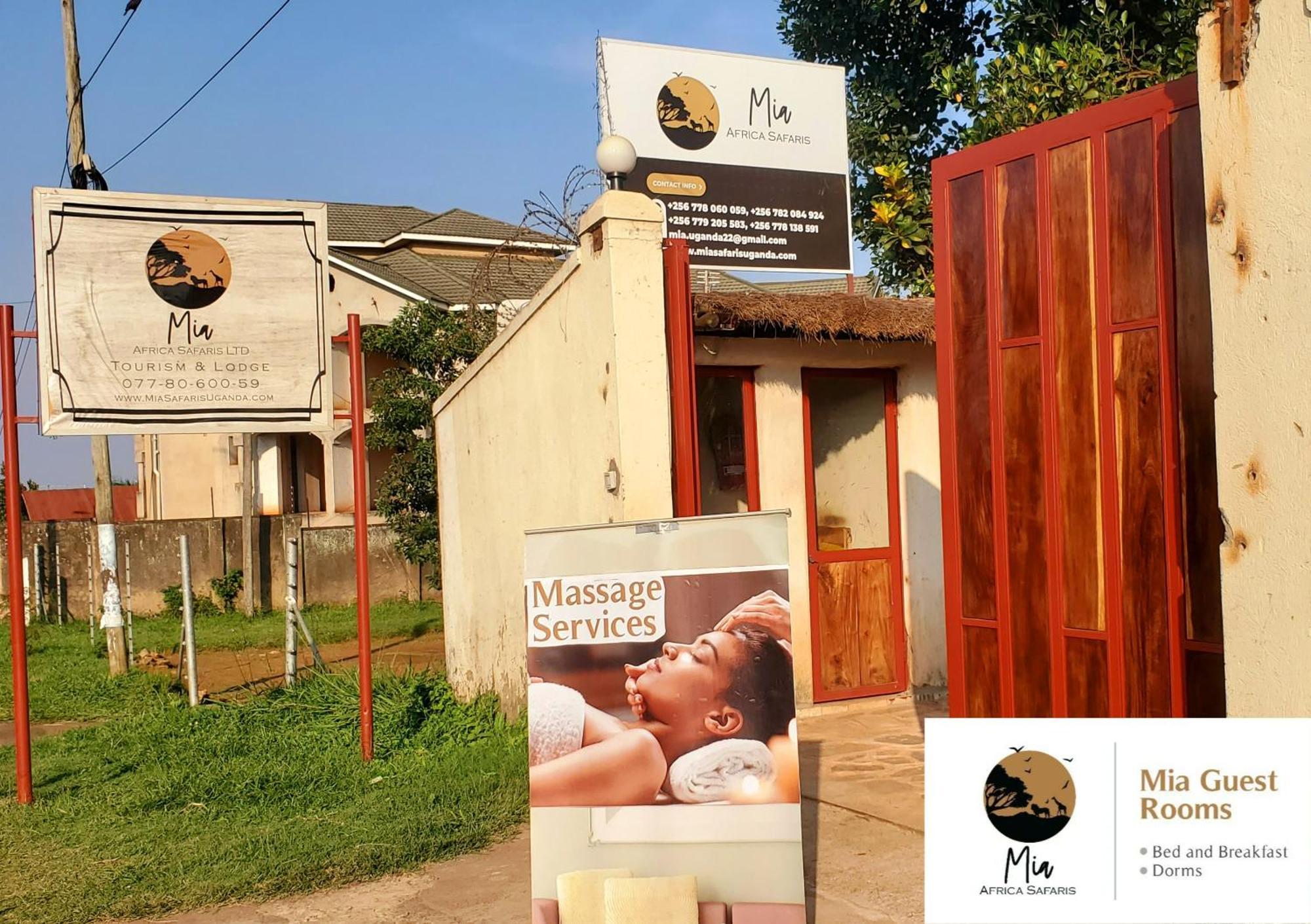 Mia Safari Lodge And Restaurant Entebbe Exterior photo
